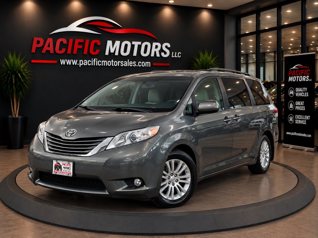 Used 2011 Toyota Sienna XLE FWD image 2