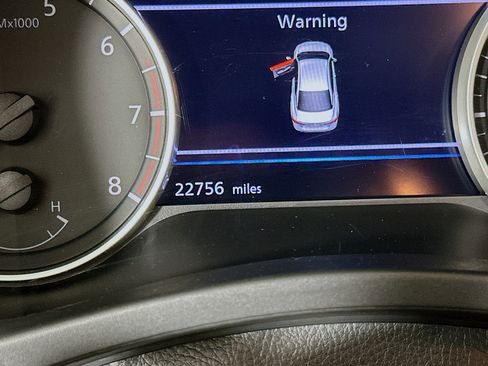 Used 2025 Nissan Sentra SV image 18