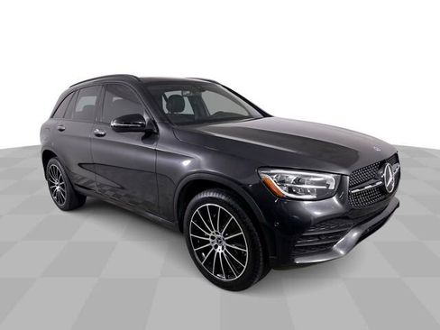 Used 2021 Mercedes-Benz GLC 300 image 3