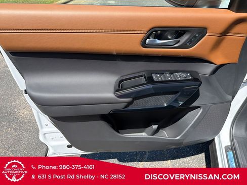New 2026 Nissan Pathfinder Platinum AWD/4WD image 10