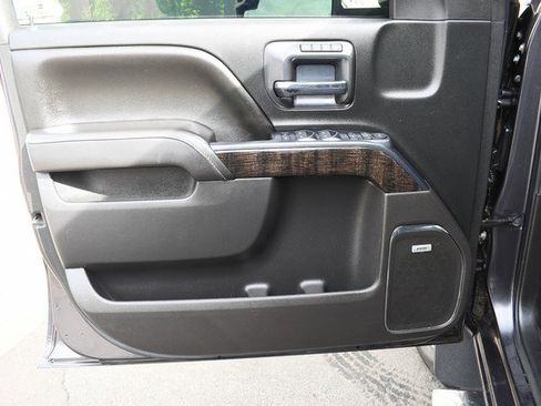 Used 2016 GMC Sierra 2500 Denali w/ Duramax Plus Package image 13