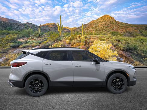 New 2025 Chevrolet Blazer LT w/ Midnight/Sport Edition image 5