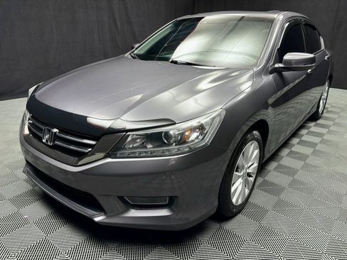 Used 2013 Honda Accord EX V6 Sedan image 2