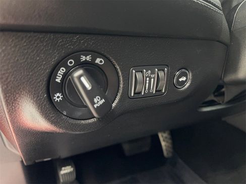 Used 2023 Dodge Challenger SXT w/ Plus Package image 50