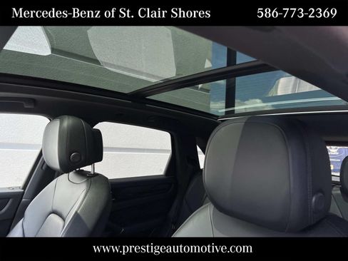Used 2021 Porsche Cayenne AWD/4WD image 8