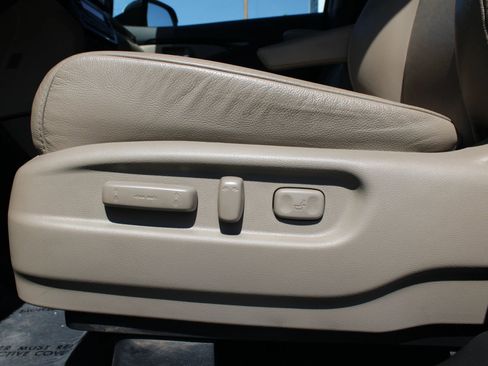 Used 2021 Honda Pilot Touring image 16