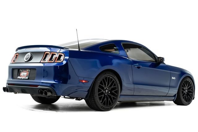 Used 2014 Ford Mustang GT RWD image 4