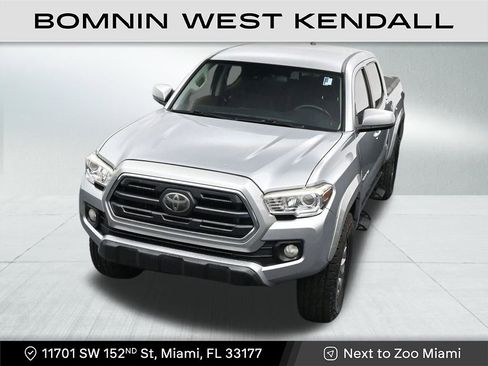 Used 2019 Toyota Tacoma SR5 w/ SR5 Appearance Package (SM) image 20