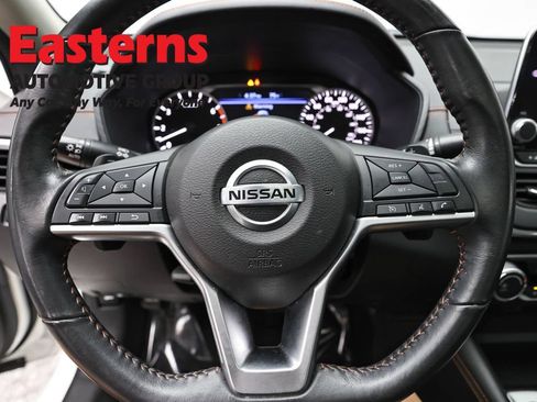 Used 2022 Nissan Altima 2.0 SR FWD image 10