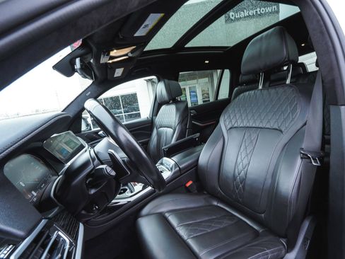 Used 2022 BMW X7 xDrive40i w/ M Sport Package image 30