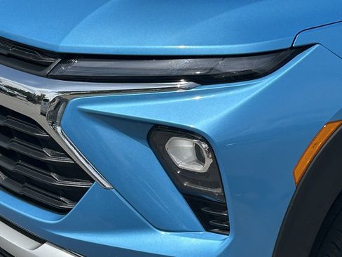 Used 2025 Chevrolet TrailBlazer LT image 11