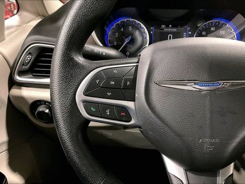 Used 2021 Chrysler Voyager Lxi FWD image 18