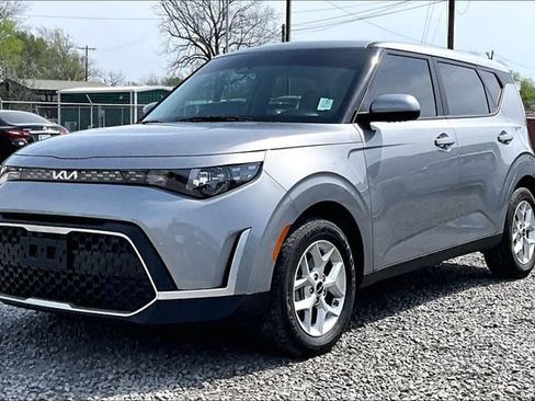 Used 2024 Kia Soul LX w/ Option Group 015 image 3