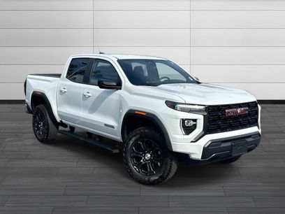 Used 2024 GMC Canyon Elevation