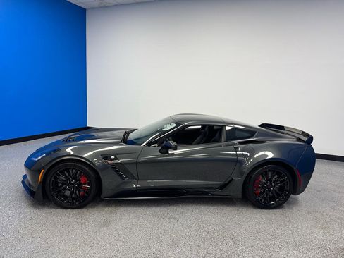 Used 2019 Chevrolet Corvette Z06 RWD image 5