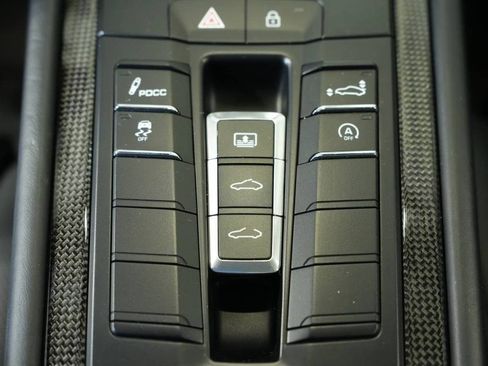 Used 2019 Porsche 911 Turbo S image 20