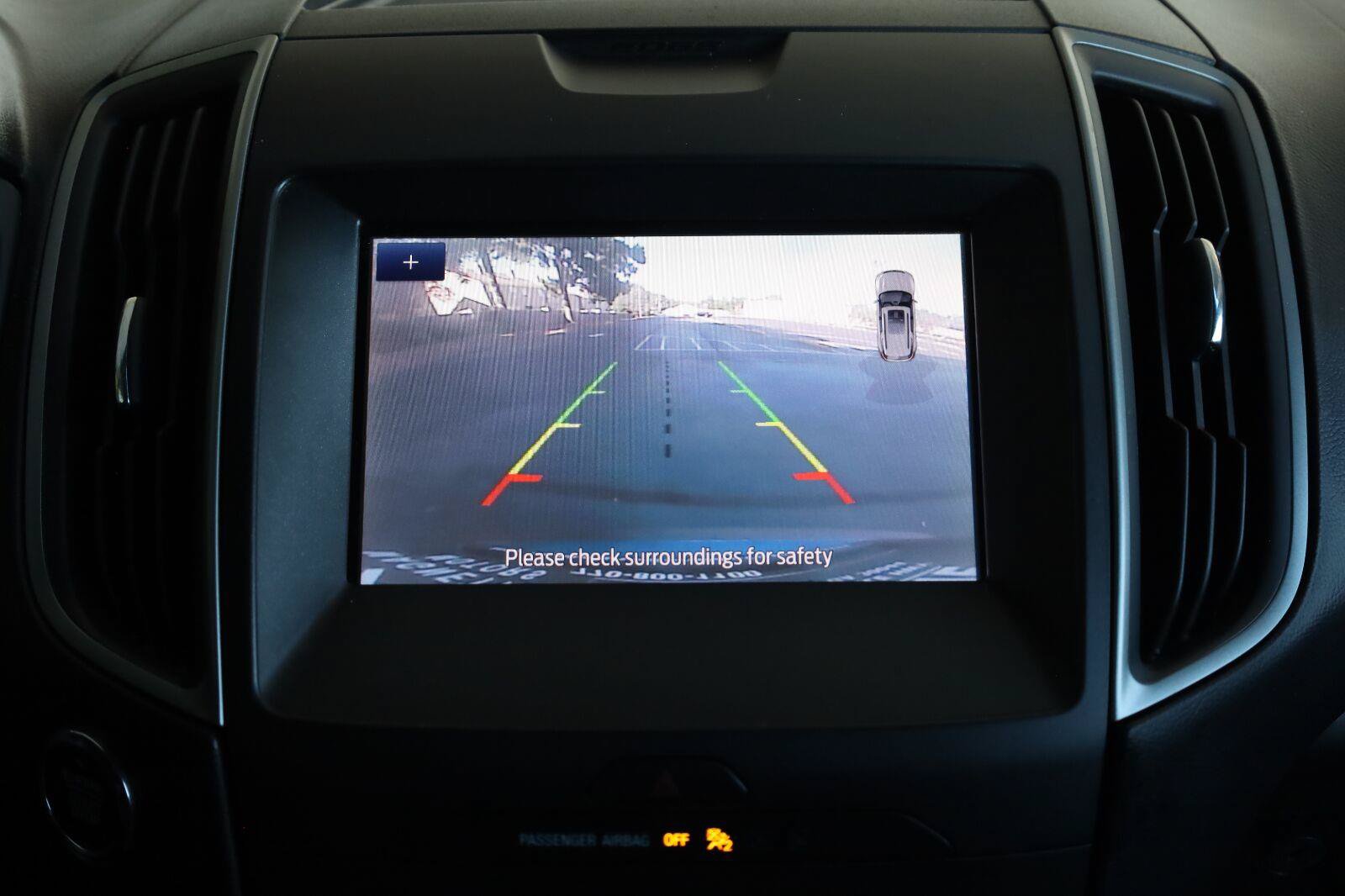Used 2020 Ford Edge SE FWD image 36