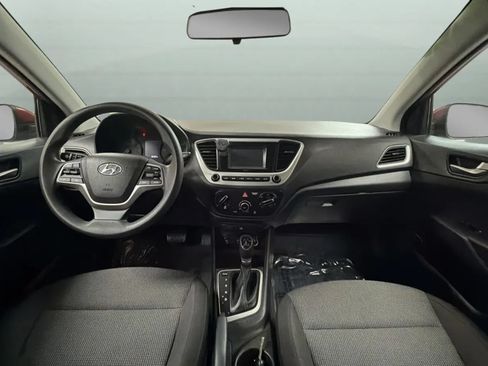 Used 2022 Hyundai Accent SE FWD image 9