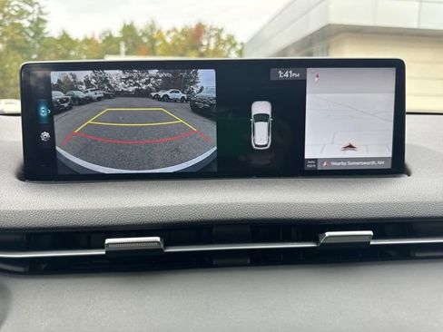 Used 2025 Genesis GV70 2.5T image 17