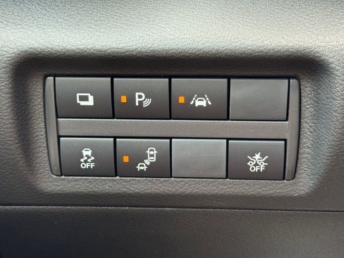 New 2025 Nissan Kicks Play S image 18