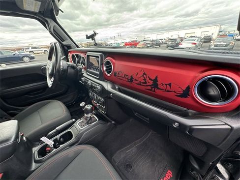 Used 2020 Jeep Gladiator Rubicon w/ Cold Weather Group image 29