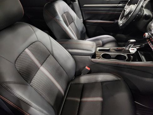 Used 2023 Nissan Altima 2.5 SR image 32