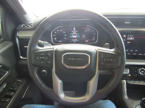 Used 2023 GMC Sierra 1500 Denali w/ Denali Reserve Package AWD/4WD image 5