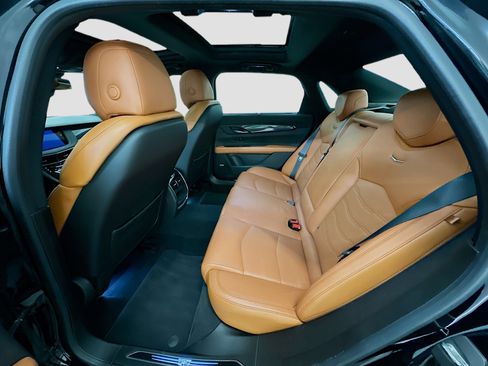 Used 2018 Cadillac CT6 Luxury image 30