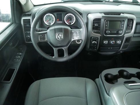 Used 2018 RAM 1500 Express w/ Express Value Package image 20