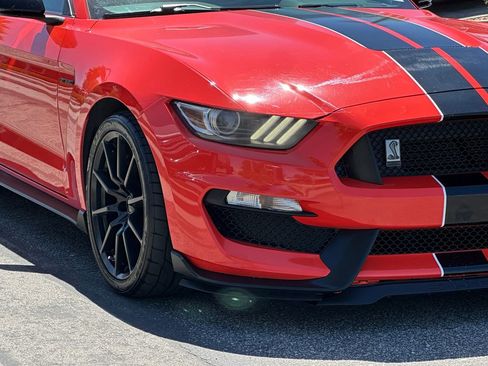 Used 2016 Ford Mustang Shelby GT350 w/ Technology Package RWD image 11