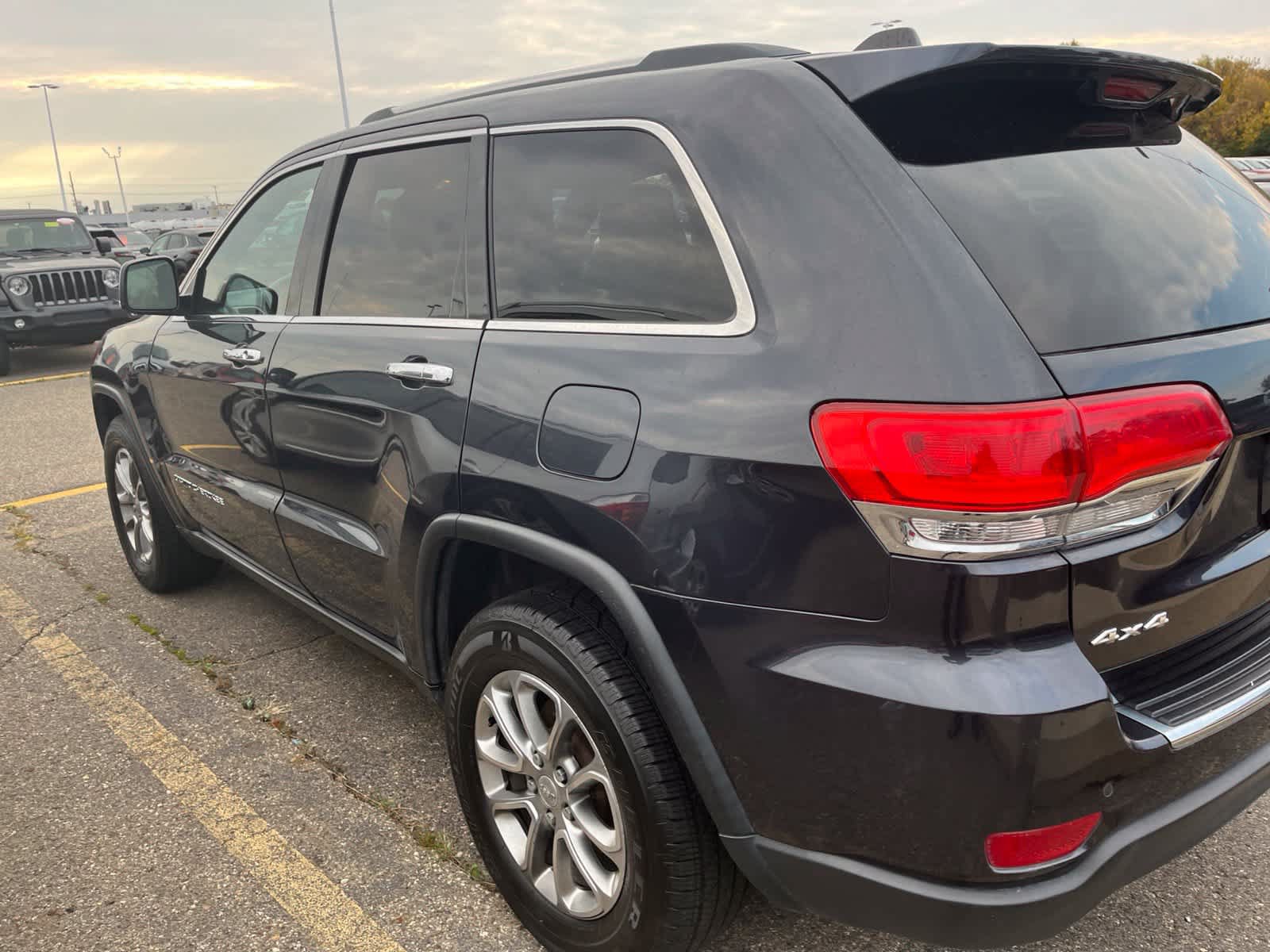 Used 2015 Jeep Grand Cherokee Limited AWD/4WD image 11