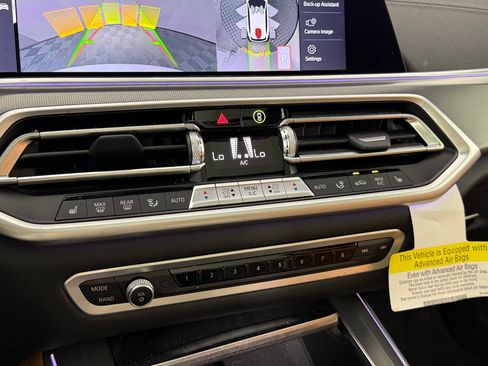 Used 2023 BMW X5 xDrive40i w/ M Sport Package image 25