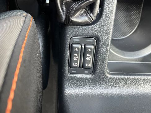 Used 2017 Subaru Crosstrek 2.0i Premium image 17