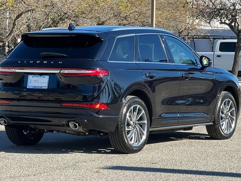 Certified 2022 Lincoln Corsair Grand Touring image 4