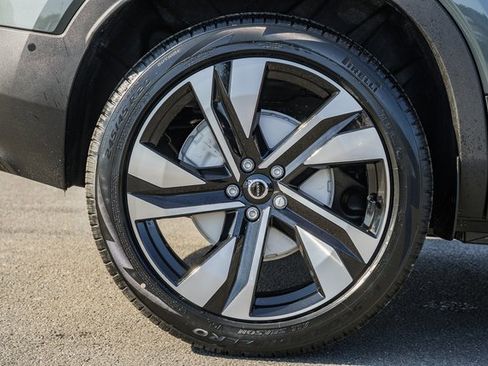 New 2026 Volvo XC40 B5 Ultra w/ Protection Package Premier image 18