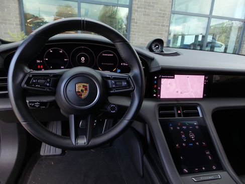 Used 2021 Porsche Taycan Turbo S image 29