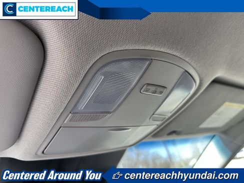 Used 2023 Hyundai Kona SEL AWD/4WD image 30