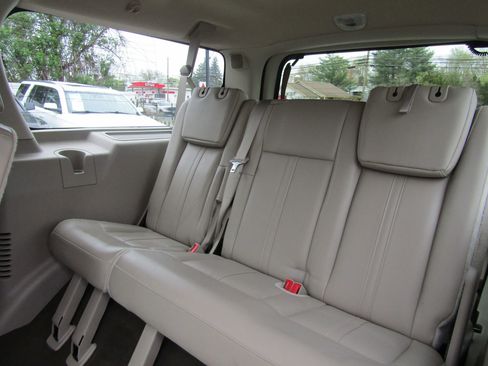 Used 2016 Lincoln Navigator L Select image 21