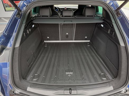 Used 2025 Maserati Grecale Modena image 37