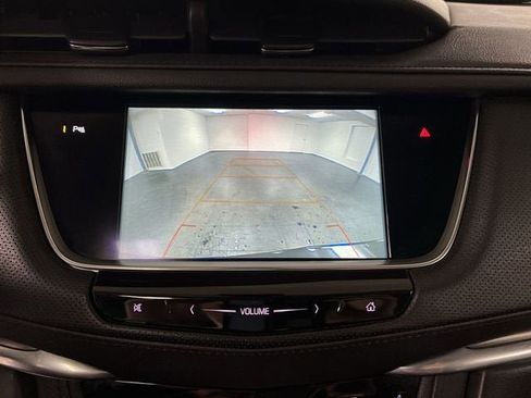 Used 2018 Cadillac XT5 Luxury w/ Driver Awareness Package image 15