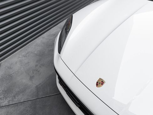 Certified 2025 Porsche Cayenne image 36