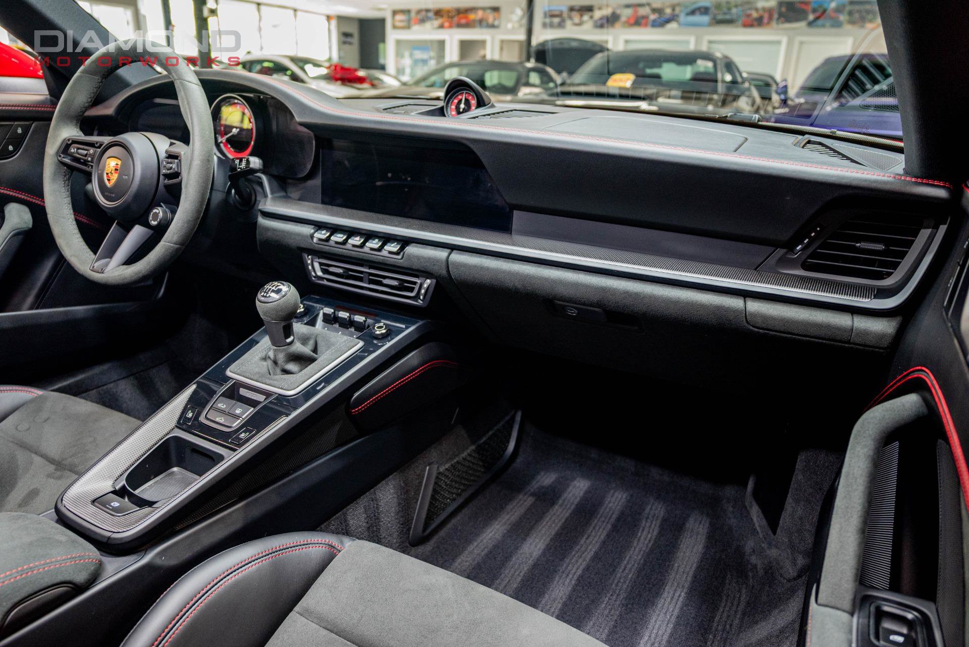 Used 2022 Porsche 911 Carrera GTS RWD image 95