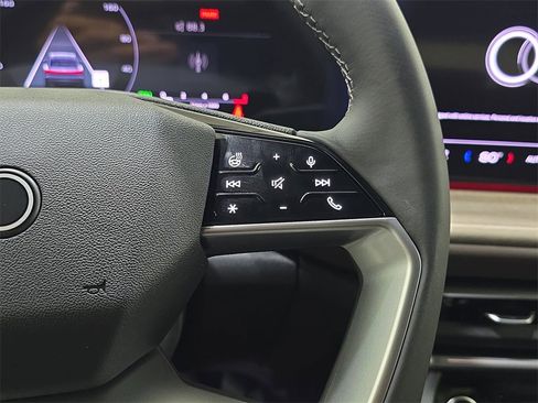 New 2025 Audi Q5 Prestige image 18