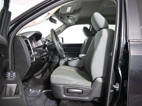 Used 2019 RAM 1500 Express w/ Wheel & Sound Group AWD/4WD image 19