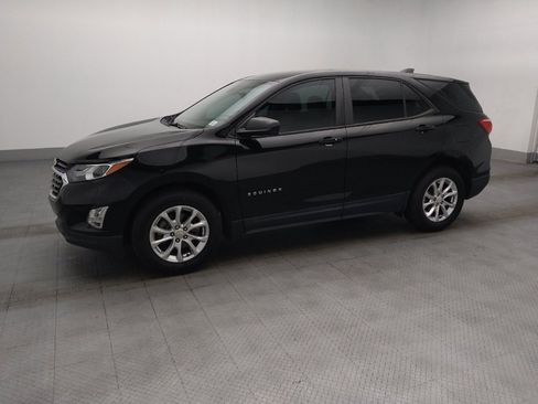 Used 2020 Chevrolet Equinox LS FWD image 2