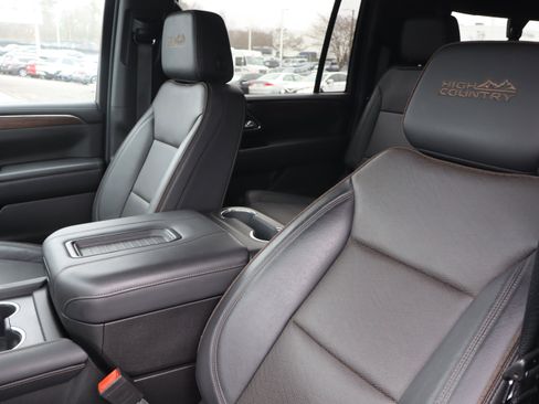 Certified 2024 Chevrolet Suburban High Country image 20