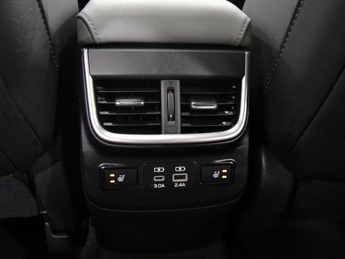 Used 2023 Subaru Outback Limited image 17