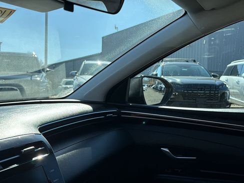 Used 2023 Hyundai Tucson SE image 21