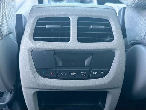 Used 2020 Honda Pilot EX image 25