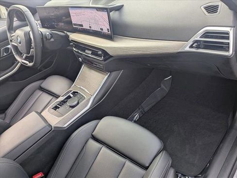 Used 2025 BMW 330i Sedan image 21